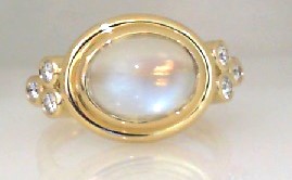 Temple St Clair 18k yellow gold oval Blue moonstone and diamond granul