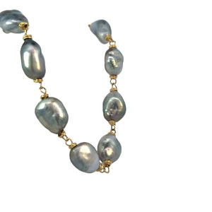 Erica Courtney 18k yellow gold wire wrapped dark grey 13-15.3mm  Baroque pearl necklace with toggle clasp